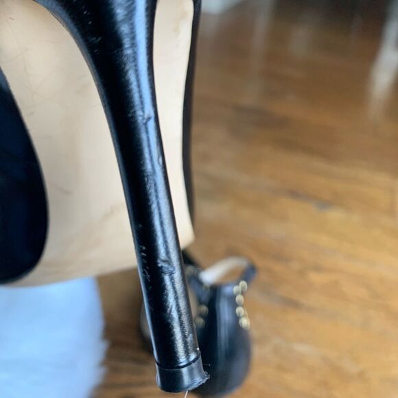 Levity Black Leather Heels Mesh Side Panel - Picture 9 of 12